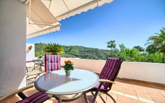 2 bedrooms Apartment in Benahavis