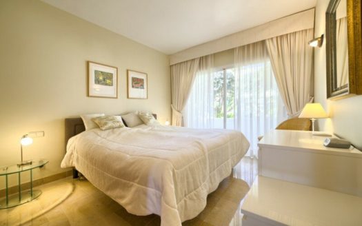 2 bedrooms Apartment in Benahavis