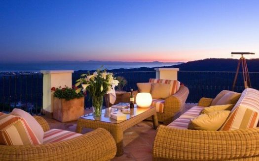 6 bedrooms Villa in Benahavis