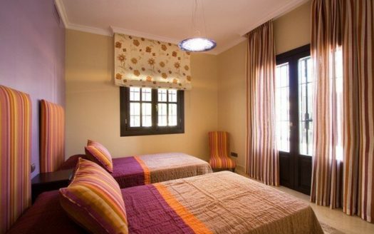 6 bedrooms Villa in Benahavis