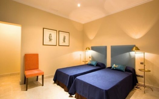 6 bedrooms Villa in Benahavis