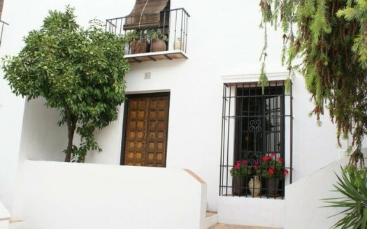 Adosado de 2 dormitorios en Milla de Oro