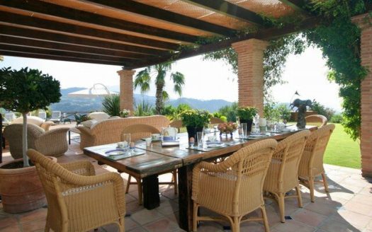 3 bedrooms Villa in Benahavis