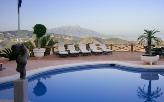 3 bedrooms Villa in Benahavis