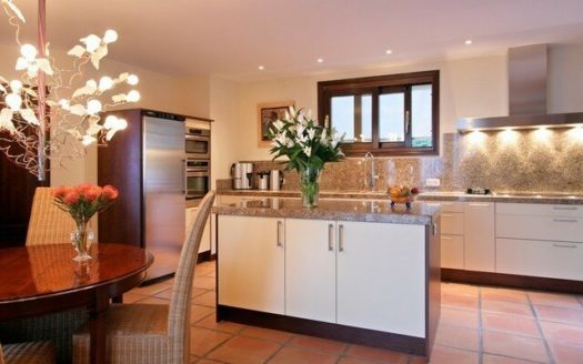 3 bedrooms Villa in Benahavis