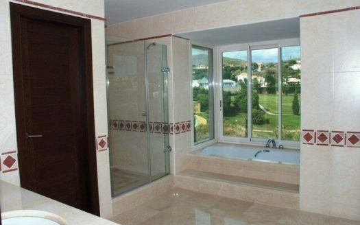 5 bedrooms Villa in Benahavis