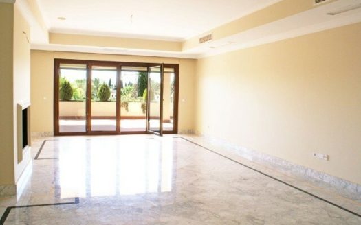 4 bedrooms Apartment in Milla de Oro
