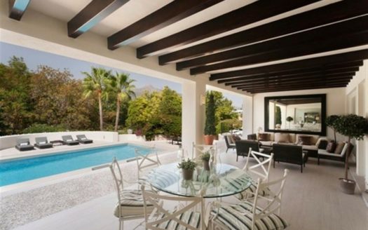 5 bedrooms Villa in Las Brisas Golf
