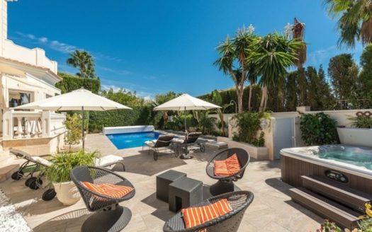 6 bedrooms Villa in El Rosario