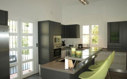 4 bedrooms Villa in Benahavis