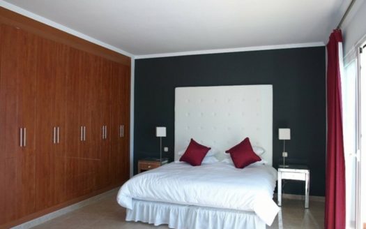 4 bedrooms Villa in Benahavis