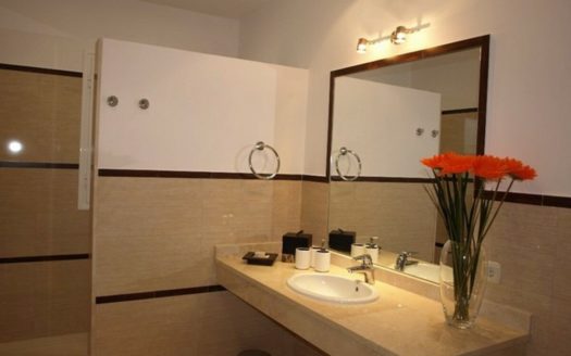 4 bedrooms Villa in Benahavis