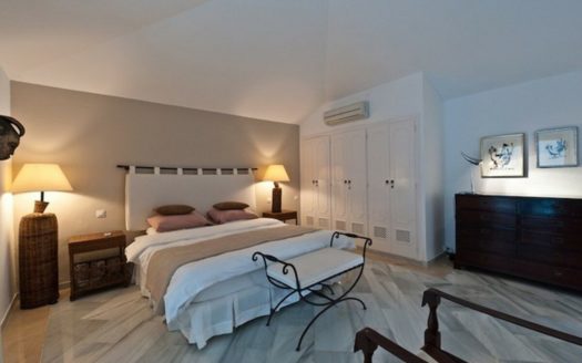 4 bedrooms Villa in Benahavis