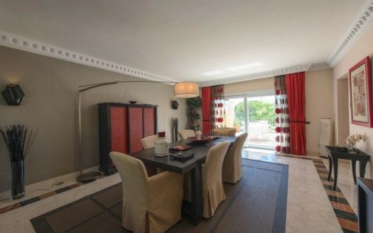 5 bedrooms Villa in Nueva Andalucia