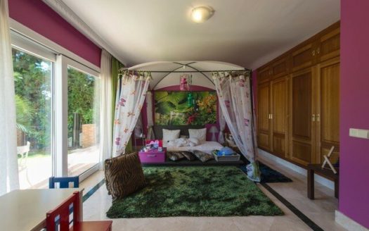 5 bedrooms Villa in Nueva Andalucia