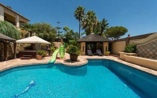 5 bedrooms Villa in Nueva Andalucia