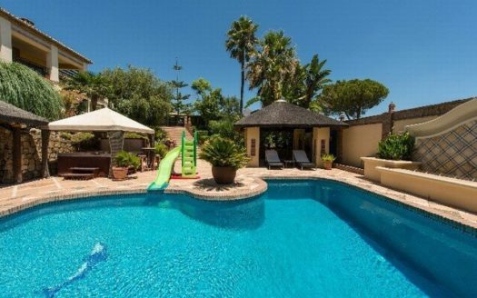 5 bedrooms Villa in Nueva Andalucia
