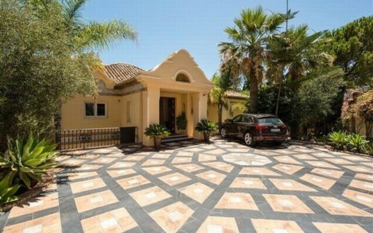 5 bedrooms Villa in Nueva Andalucia