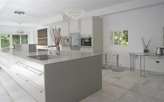 4 bedrooms Villa in Nueva Andalucia