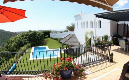 4 bedrooms Villa in Benahavis