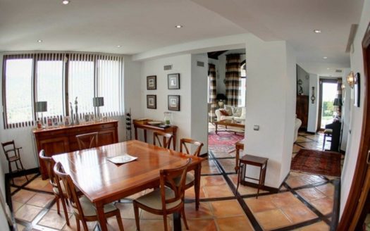 4 bedrooms Villa in Benahavis