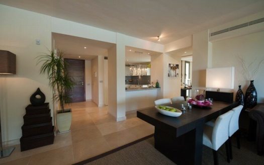 2 bedrooms Apartment in Benahavis