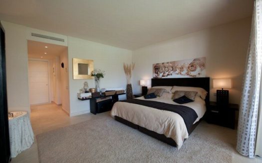 2 bedrooms Apartment in Benahavis