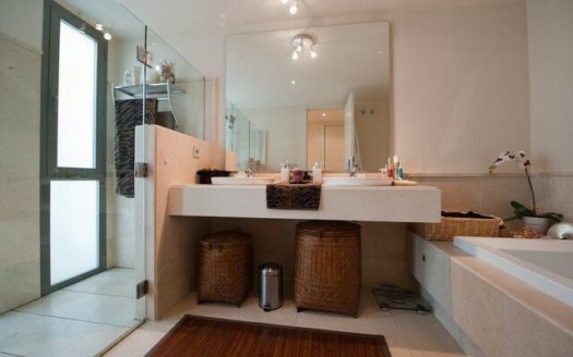 2 bedrooms Apartment in Benahavis