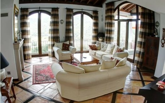 4 bedrooms Villa in Benahavis