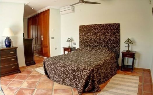 4 bedrooms Villa in Benahavis