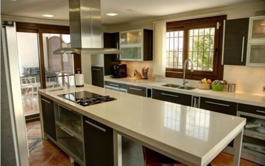 4 bedrooms Villa in Benahavis