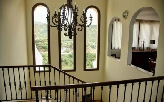 4 bedrooms Villa in Benahavis