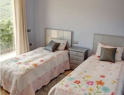 4 bedrooms Villa in Benahavis