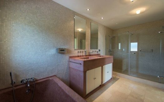 4 bedrooms Villa in Benahavis