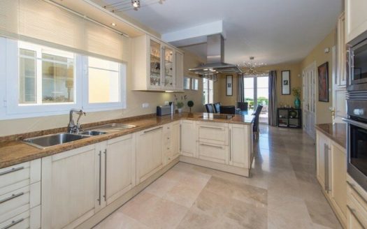 Villa de 6 dormitorios en Benahavis