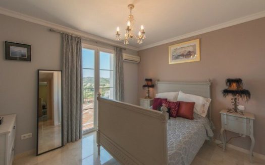 Villa de 6 dormitorios en Benahavis