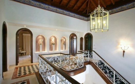 5 bedrooms Villa in Benahavis