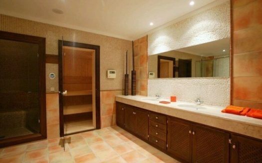 5 bedrooms Villa in Benahavis