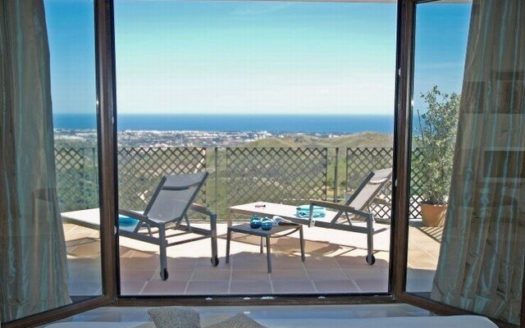 5 bedrooms Villa in Benahavis