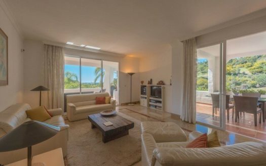 3 bedrooms Apartment in Benahavis