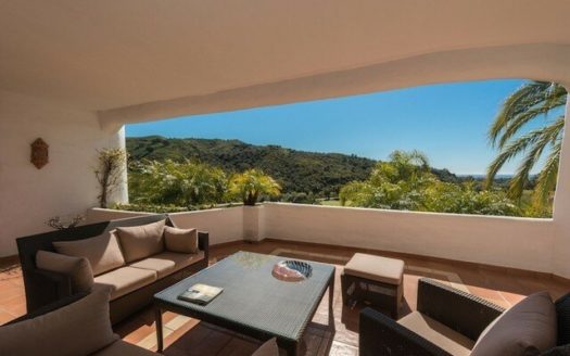 3 bedrooms Apartment in Benahavis