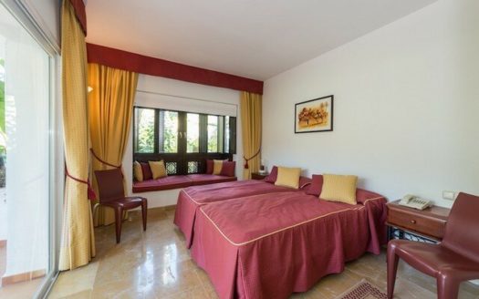 3 bedrooms Apartment in Benahavis