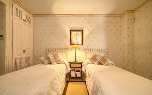 4 bedrooms Villa in Benahavis