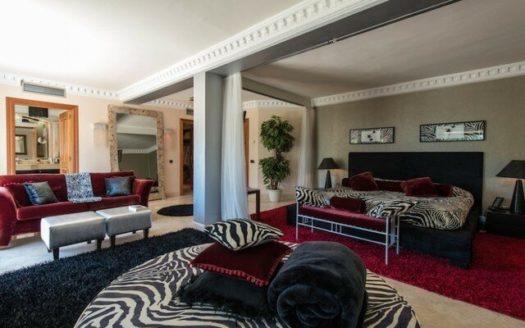 5 bedrooms Villa in Nueva Andalucia