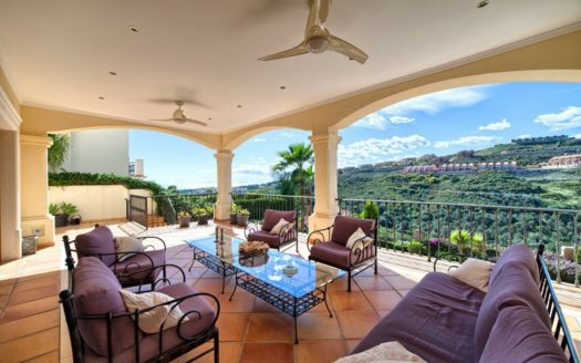 5 bedrooms Villa in Benahavis
