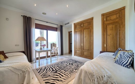 5 bedrooms Villa in Benahavis