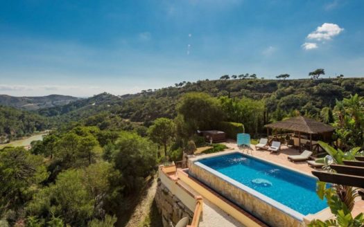 Villa de 6 dormitorios en Benahavis