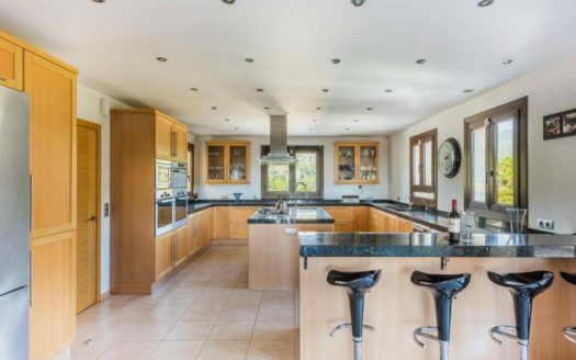 Villa de 6 dormitorios en Benahavis