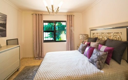 Villa de 3 dormitorios en Nueva Milla de Oro