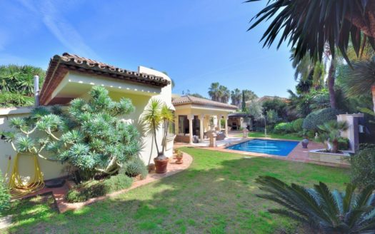 Villa de 3 dormitorios en Nueva Milla de Oro